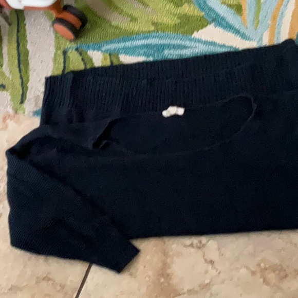 EILEEN FISHER SWEATER - Picture 2 of 3